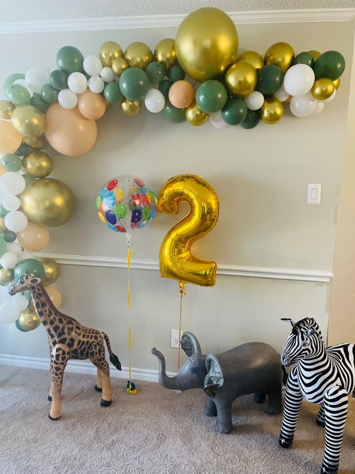 Party Animals Decorations