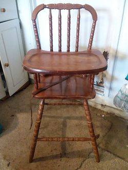 Antique wooded high chair