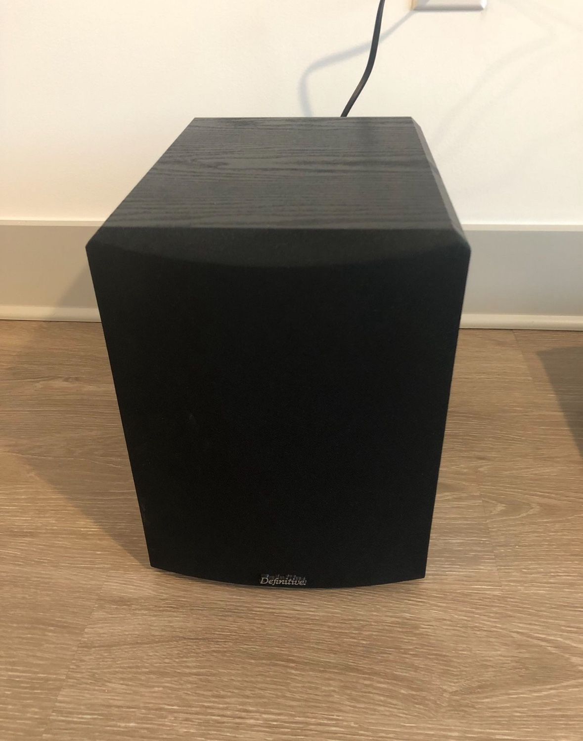 Definitive Technology Powerfield Subwoofer 700 Watts