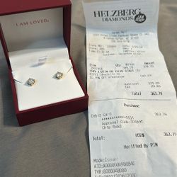 10kt 1/2CTW Stud Earrings 