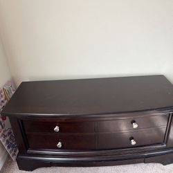 table and chest 