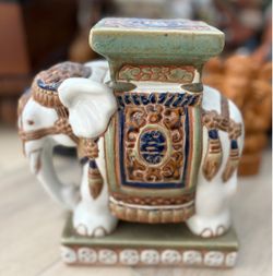 Elephant Statue VINTAGE