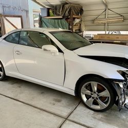 2011 LEXUS IS350C PARTS CAR