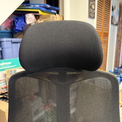 Herman Miller VANTUM GAMING CHAIR