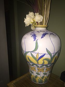 Flower vase