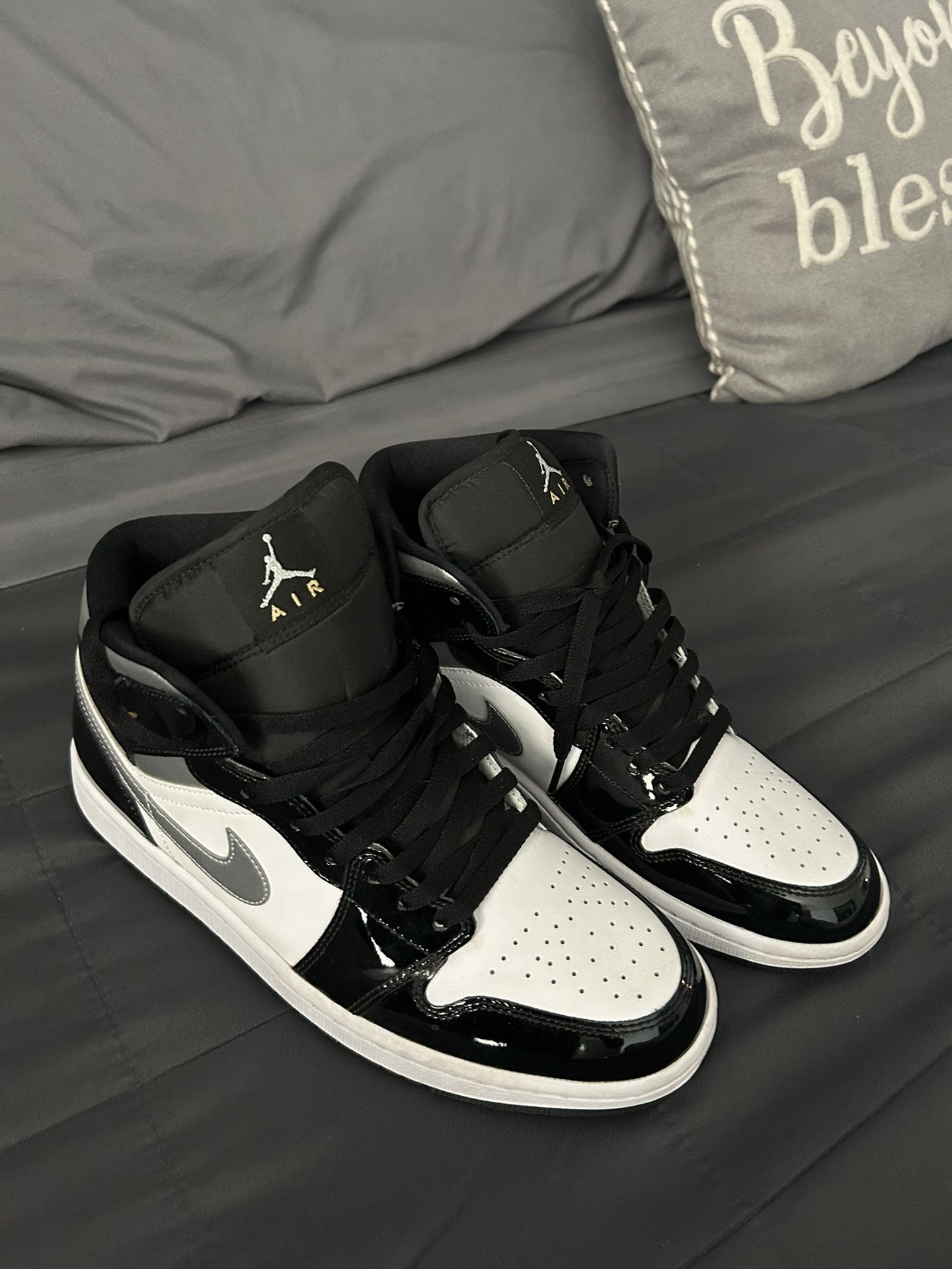 Jordan 1 Mid