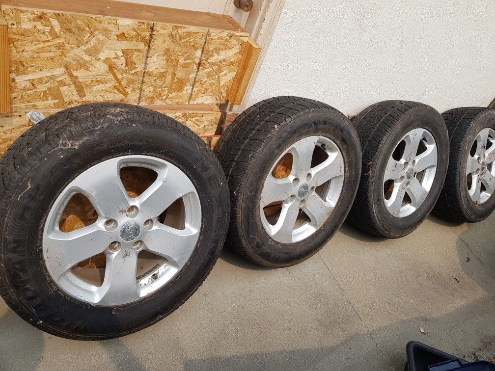 Wheels & Tires off Jeep Grand Cherokee 265/60R18