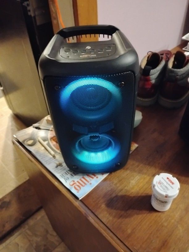 Bluetooth Speaker AM FM Radio With Lithium Chargeable Battery Can Use Outdoors Family Trips Camping ATC