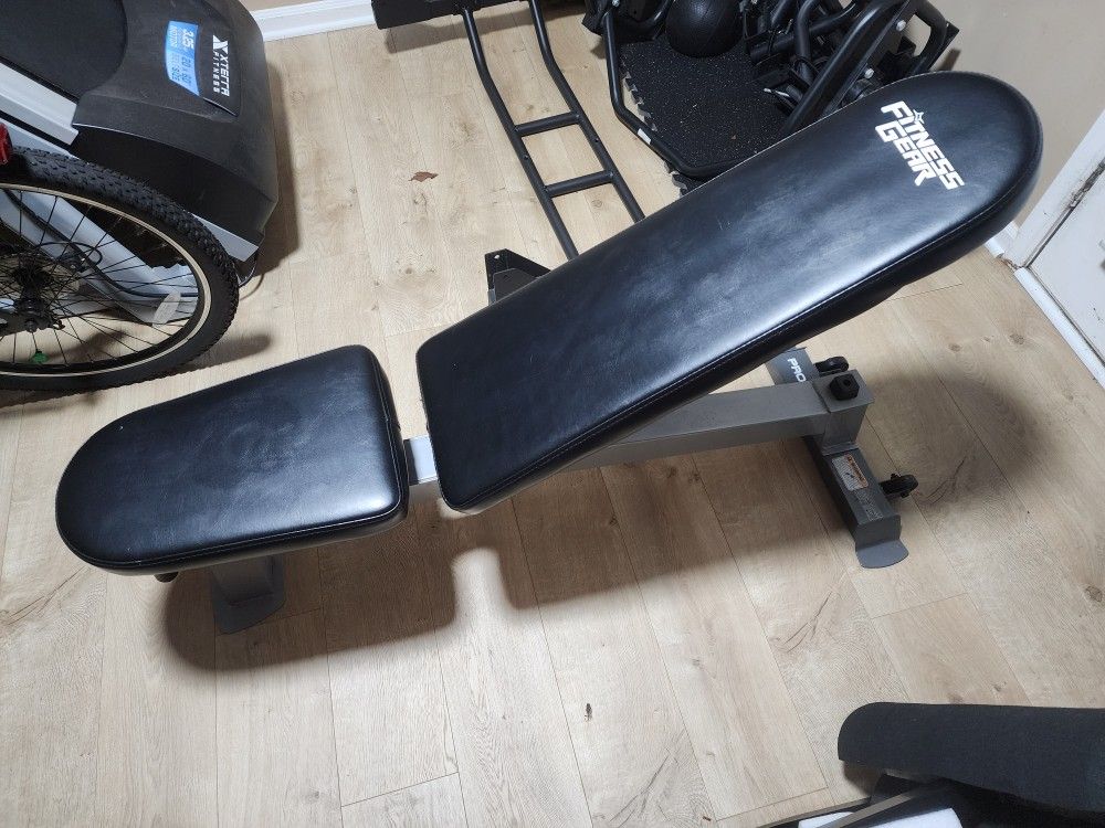 Fitness Gear PRO UB600 Weight Bench