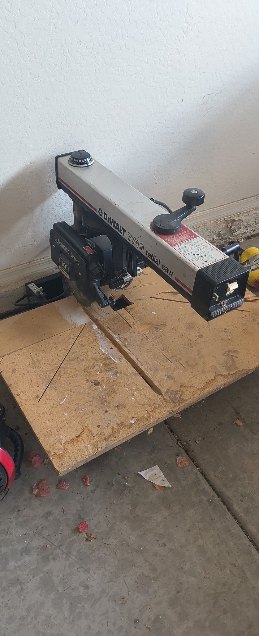 Radial Arm Saw