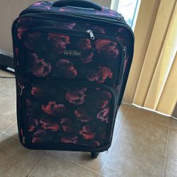 Cute Suit Case Hardly Used 25$ 