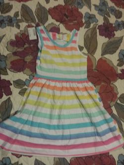NEW CHILDRENS PLACE SIZE 4