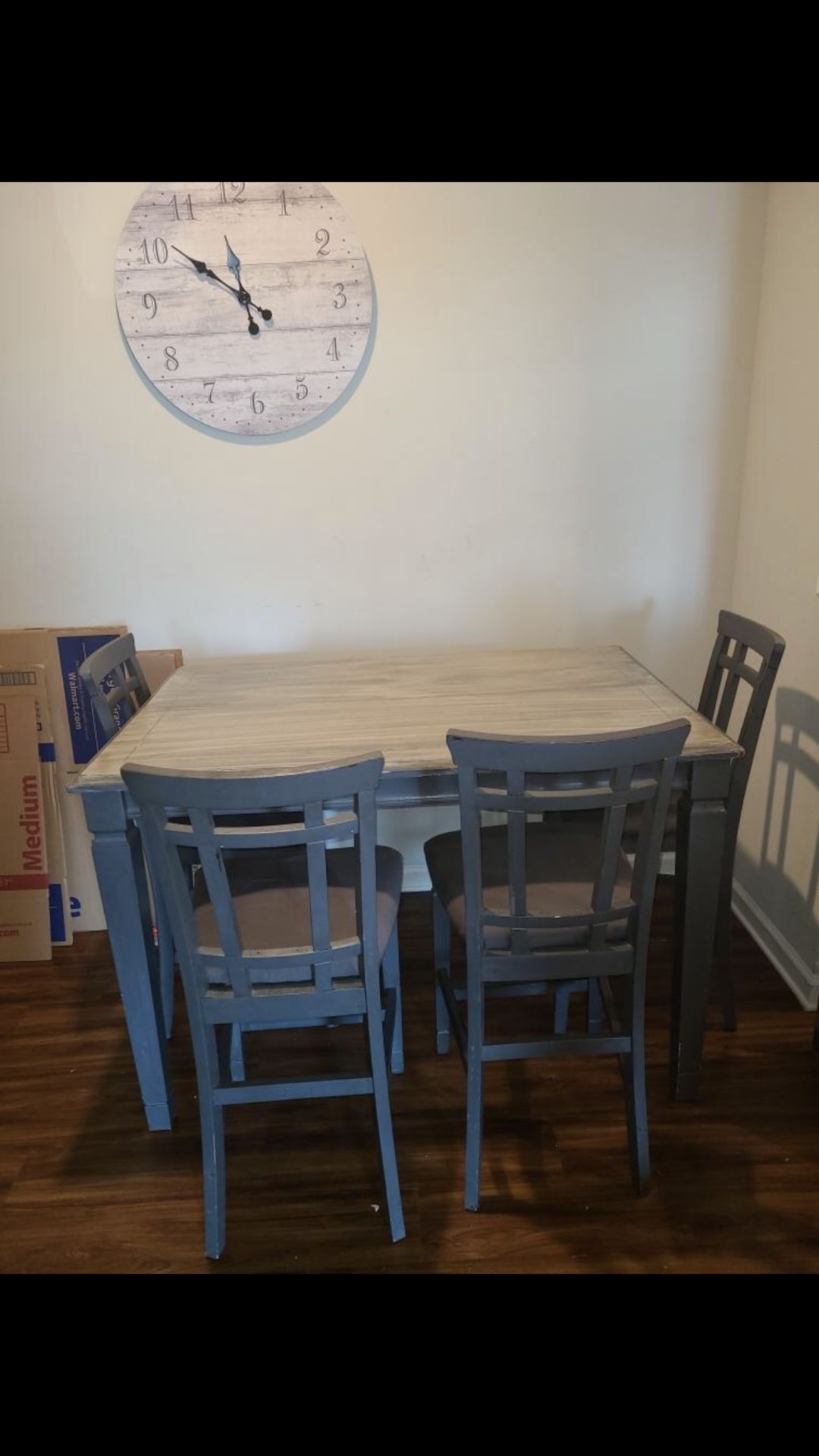 Kitchen Table+Chairs