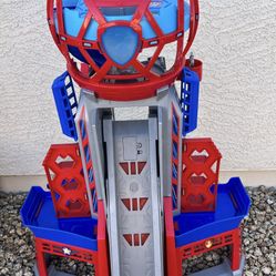 Paw Patrol, Transforming Ultimate City Tower 