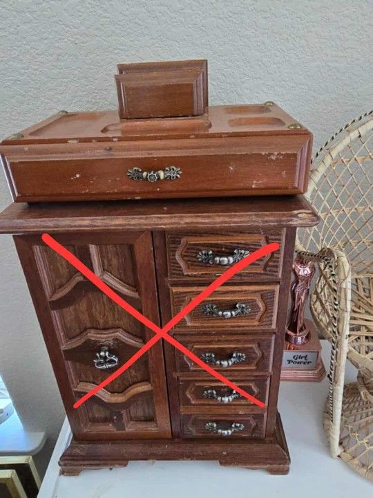 Small Vintage Valet Wooden Dresser Jewelry Box