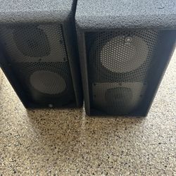  Yamaha professional audio speakers $150