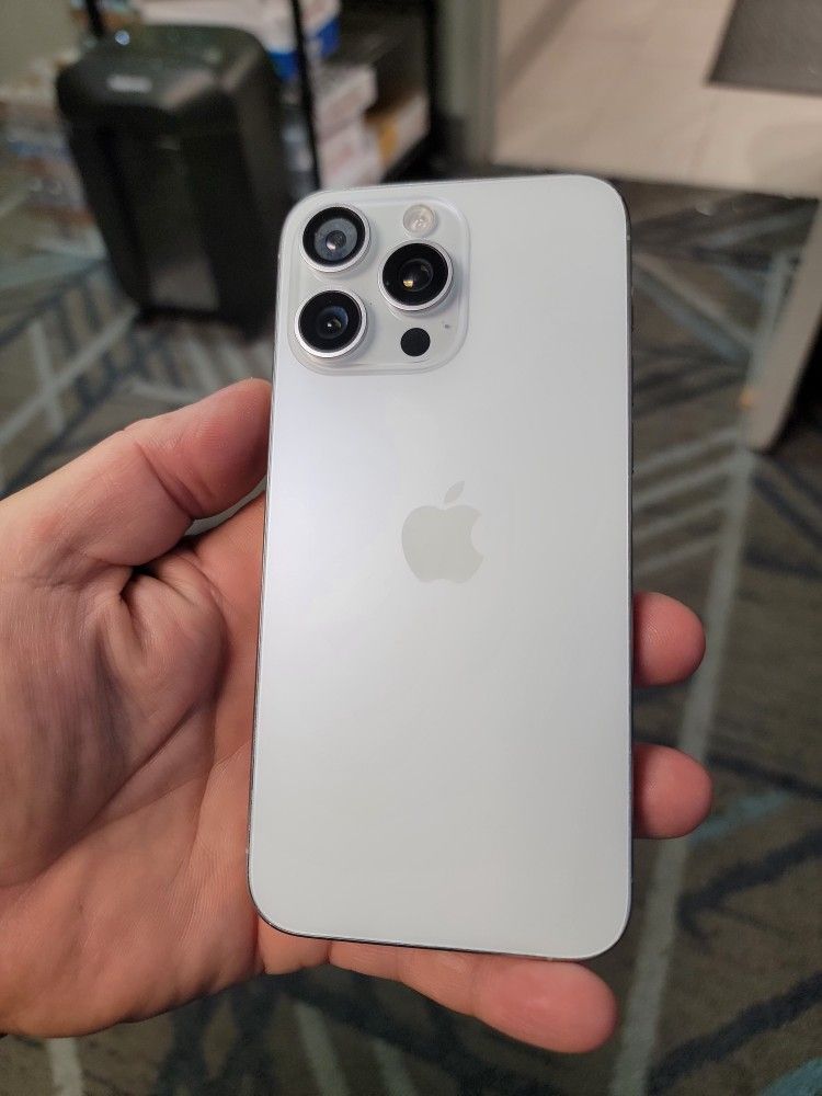 Iphone 15 Pro MAX. 512GB