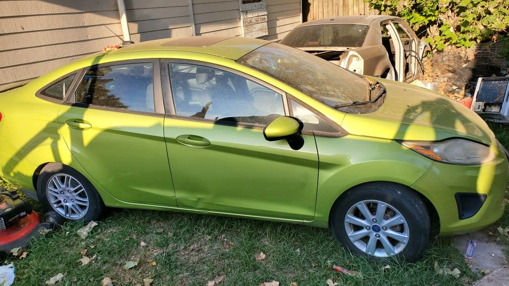 2014 Ford Fiesta PARTS