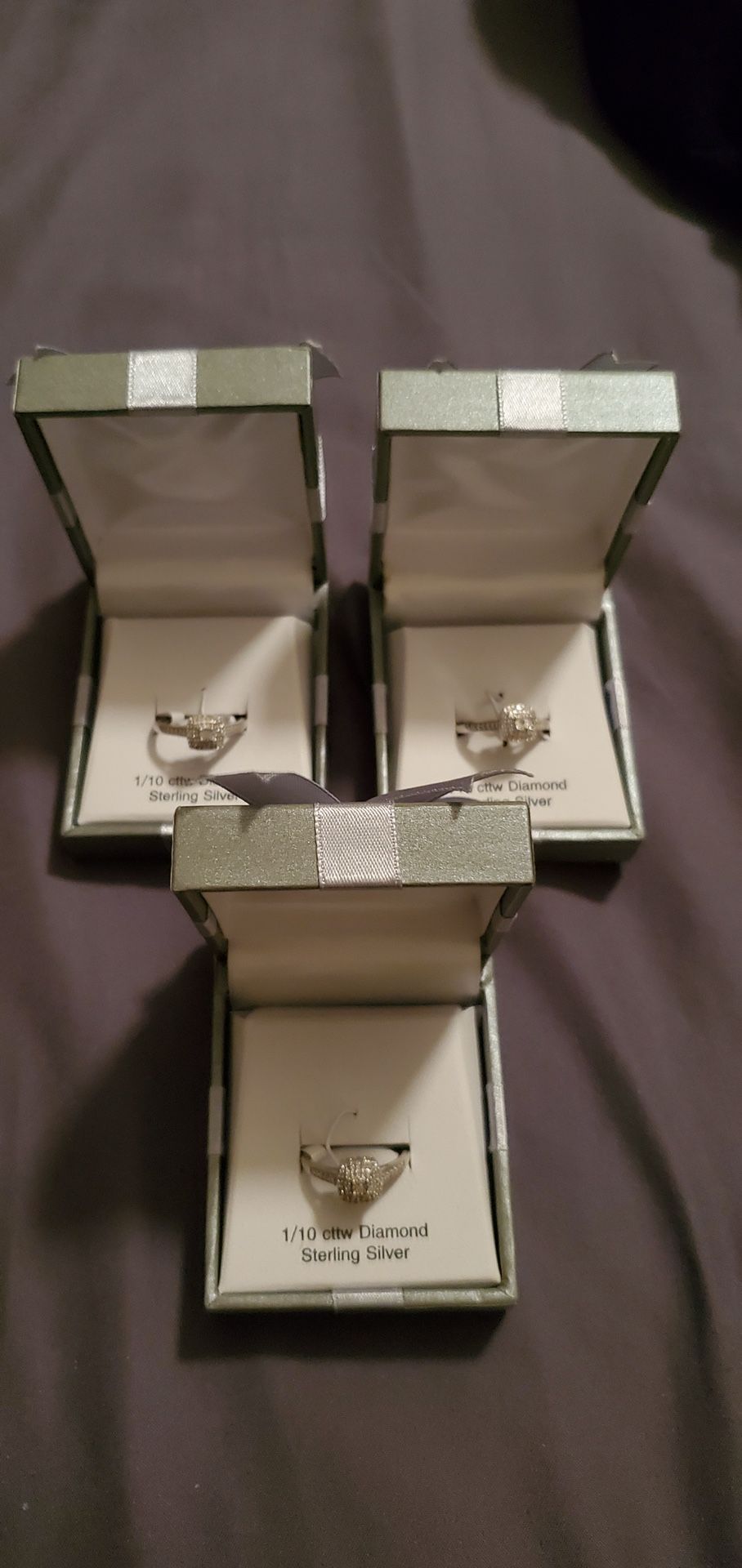 Silver Ring And Diamond Size 7