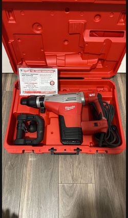 Milwaukee SDS-MAX Demolition Hammer