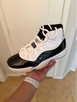 Air Jordan 11 “Graditude”