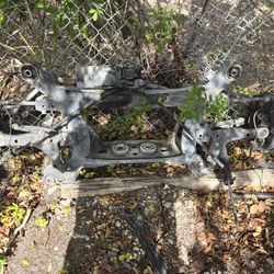 Lexus is300 Rear Subframe With Spindles 