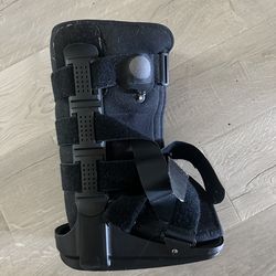 Ankle boot with pump Large