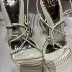 J Lo Ladies Size 6M Tie Up High Heels 