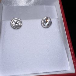 Halo Cut Diamond Studs