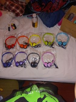 Multi Color Head Phones 