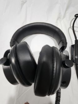 Gaming headphones are in great shape