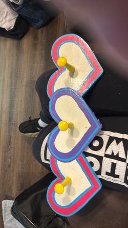 3 hearted wall hanger