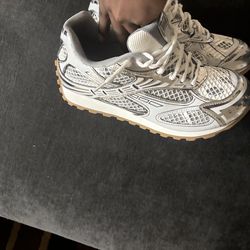 Size 10 Bottega venetta orbit sneaker
