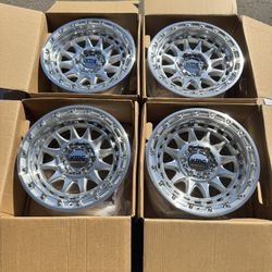 Brand New KMC CRUX “556” Machined 17” Off-Road Wheels 6Lug 6x139 (6x5.5) 0 and +25 Offset
