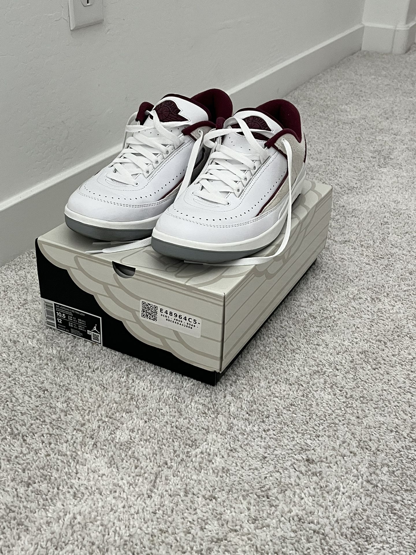 Air Jordan 2 Retro Low 