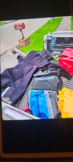 DACOR , DACOR CHAMELEON, & TILOS SCUBA GEAR (READ DESCRIPTION)