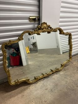 Elegant Gold Leaf Wall Hanging Mirror