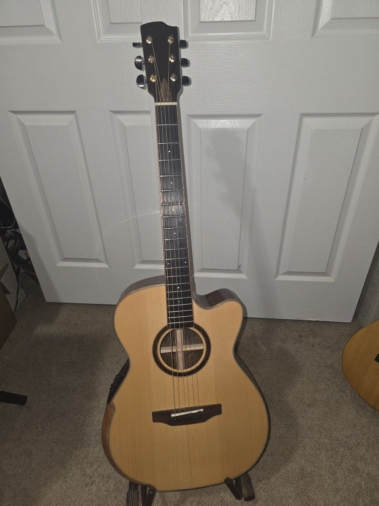 🎶 Custom Luthier-Built OM Style Acoustic Guitar with Hard Case 🎶