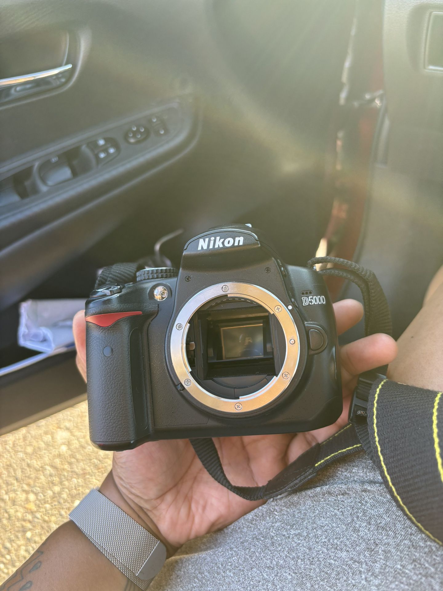 Nikon D5000