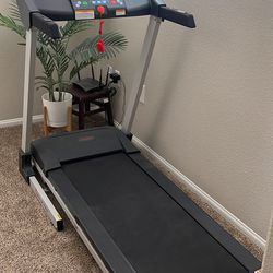 Sunny Digital Treadmill With Incline