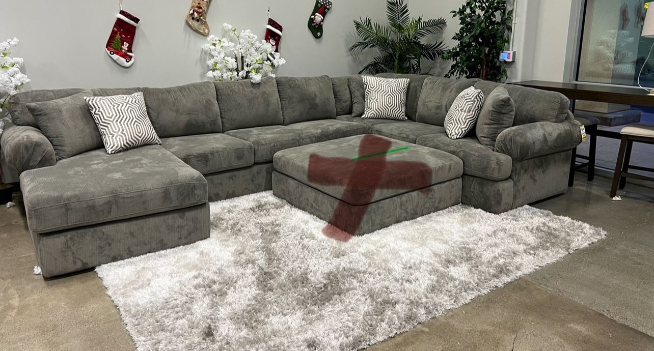 6 Seater Sectional 