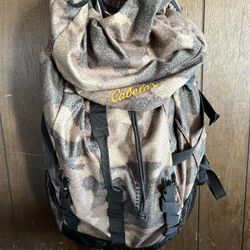 Cabelas Day Back Pack