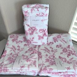 4-NWT LAURA ASHLEY DELPHINE PINK AND WHITE FLORAL TOWELS SET BUNDLE