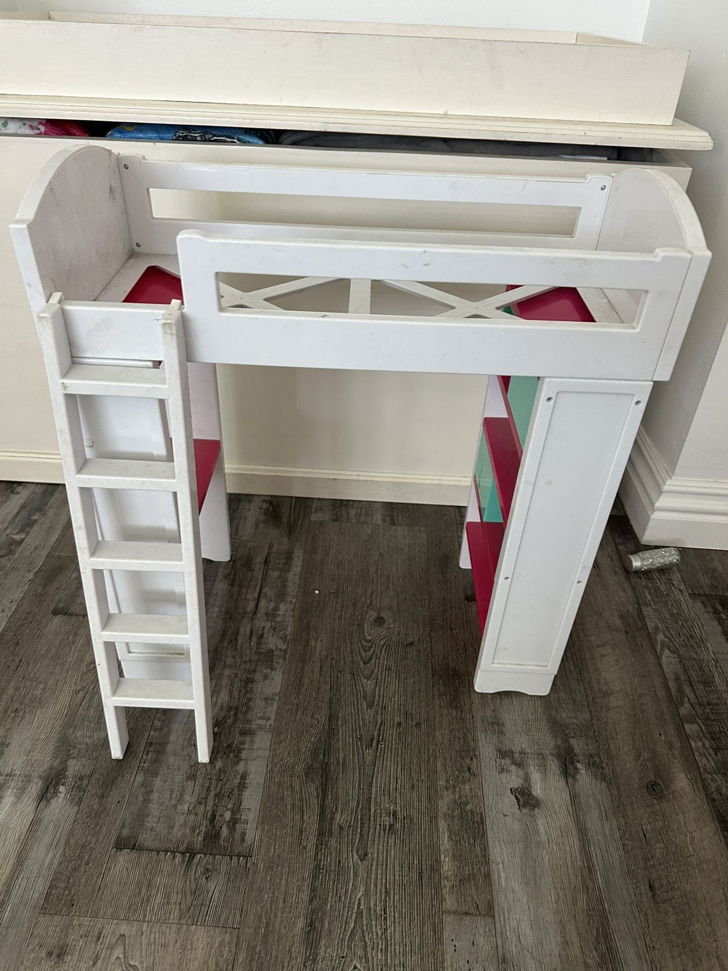 Doll bed-used