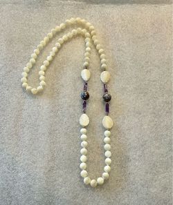 Vintage Mother of Pearl Beaded Necklace 30 Inch