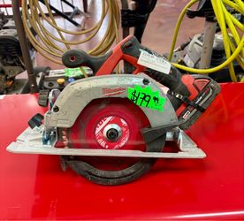 Milwaukee circular saw