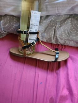 Sandals 9 1/2