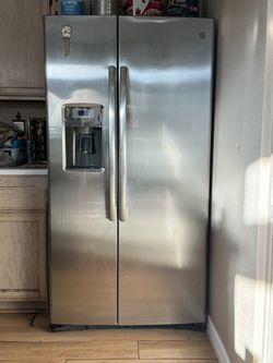 GE Side-by-side Refrigerator