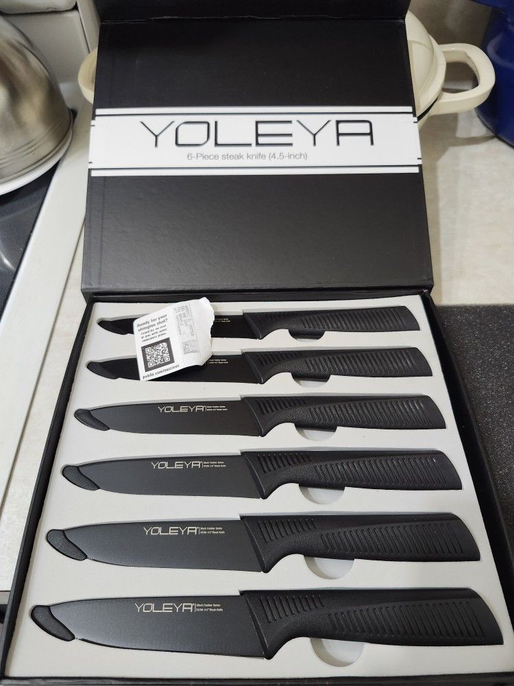 Yoleya Knife Set