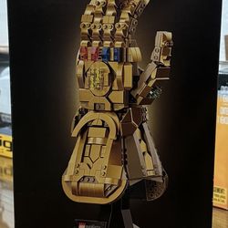 Infinity Gauntlet Lego Build